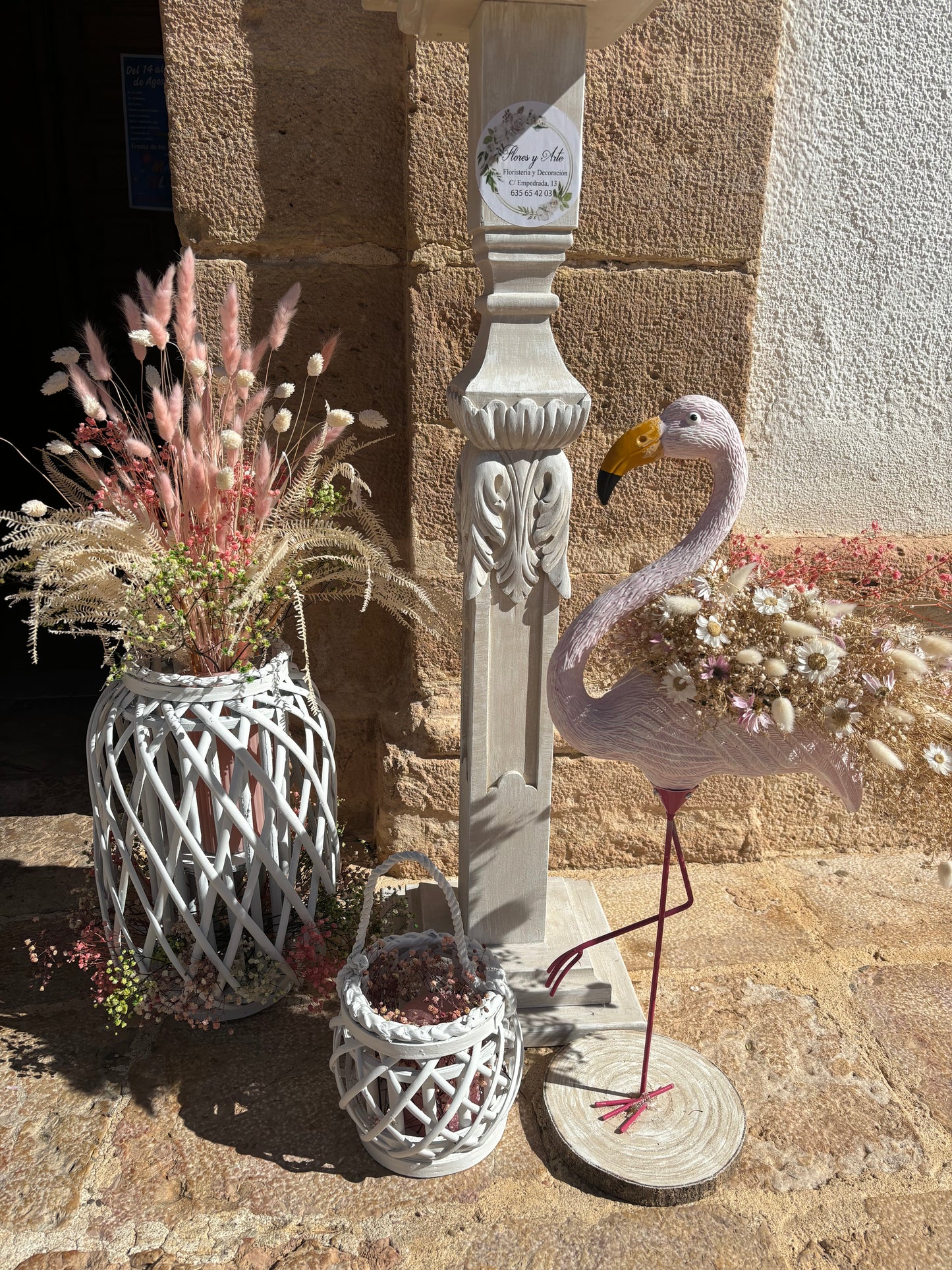 Decoración de entrada a iglesia